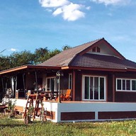 บ้านชมทุ่ง บุรีรัมย์