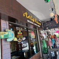 Art Cafe ประตูท่าแพ
