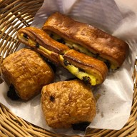 Bonjour เดอะมอลล์ ท่าพระ