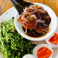 เมนูของร้าน ก๋วยเตี๋ยวปลาสุกี้ทะเล ปราณบุรี