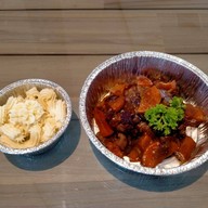 Gallery 228 life store Café