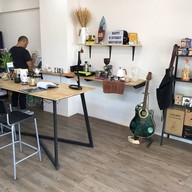 FULL HOU8E CAFE