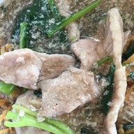 ราดหน้ายกนิ้ว -