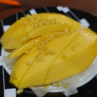 เจ๊แดงบ้านไผ่ สาขารื่นรมย์ (ข้าวเหนียวมะม่วง/บัวลอยทรงเครื่อง/ข้าวต้มทรงเครื่อง/น้ำผลไม้) รื่นรมย์