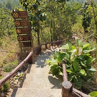 บรรยากาศ ผาช่อ