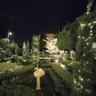 หน้าร้าน White Swan Bakery Restaurant