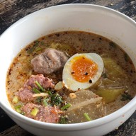 บ้านก๋วยเตี๋ยวต้มยำหมูเด้ง ลาดพร้าว 101