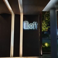 หน้าร้าน Loft Restaurant & Bar