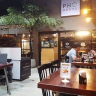 บรรยากาศ Pho' Cafe' วัชรพล ตรงข้ามเสถียรธรรมสถาน