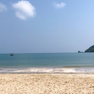 หาดแหลมศาลา