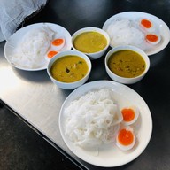 เมนูของร้าน ก๋วยเตี๋ยวปลาสุกี้ทะเล ปราณบุรี