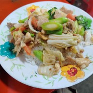 เมนูของร้าน ใบกระเพรา อาหารตามสั่ง