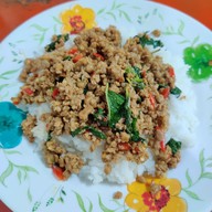 เมนูของร้าน ใบกระเพรา อาหารตามสั่ง