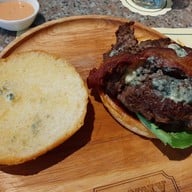 เมนูของร้าน Arno’s Silom Serene Hotel โรงแรมสีลมศิรินทร์