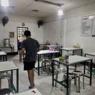 บรรยากาศ ราดหน้าเจ็ดยอด (ข่วงสิงห์-ม.ราชภัฏ)