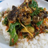 กินเข่าเด้ออาหารตามสั่ง