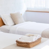 Eat Sleep Cafe & Bed