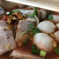 ก๋วยเตี๋ยวต้มยำเจ้นิด