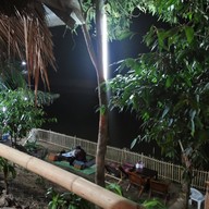 บรรยากาศ ลาบร้อยล้าน