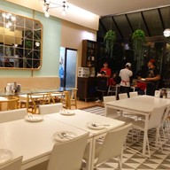 Eatiny Cafe And Bistro khonkaen