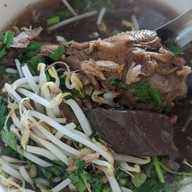 ก๋วยเตี๋ยวเป็ดตุ๋น เจ้าเก่าหนองมน