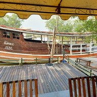 รตะธารา รีสอร์ท