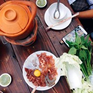 ร้านตาเล็กหมูจุ่ม