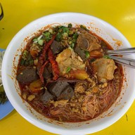 ร้านน้ำเงี้ยว-ข้าวซอย หม้อดิน