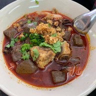 ร้านน้ำเงี้ยว-ข้าวซอย หม้อดิน