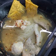 ก๋วยเตี๋ยวช้างม่อย สาขา2