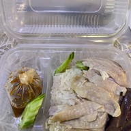 เมนูของร้าน ข้าวมันไก่ลังเล สาขา 1  ถนนปัญญาอินทรา