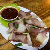 เมนูของร้าน ลาบเป็ดเมืองยศ