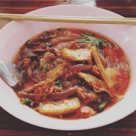 เจ๊แดงเย็นตาโฟรสเด็ด ตลาดหนองแคน สาขา1 ตลาดหนองแคน