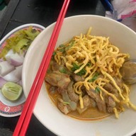ร้านน้ำเงี้ยว-ข้าวซอย หม้อดิน