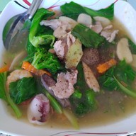 ก๋วยเตี๋ยวป้าเหมีย