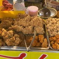 ไก่ยำแซ่บfc(ต้นหลิว) @ตลาดแสงศิริ เพชรเกษม 110