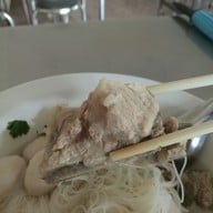 เมนูของร้าน โกดอนก๋วยเตี๋ยวหมูต้มยำ(สูตรไม่ต้องปรุง)