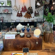 กำแพงแก้ว บาย เชฟตูตู