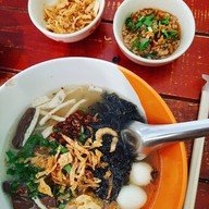 เมนูของร้าน กวยจั๊บพลสุวรรณ สาขา 7