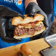 เมนูของร้าน Bun Meat and Cheese เดอะคอมมอนส์ ศาลาแดง