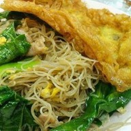 ราดหน้าดินแดงเจ้าอร่อย@หลังแฟลต5 ปากซ.ประชาสันติ ดินแดง