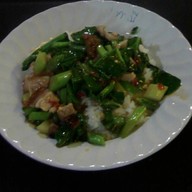 ราดหน้าหม้อดิน