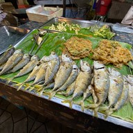 ถนนคนเดิน เพชรบุรี