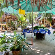 โกดำขนมจีน บ้านในสวน