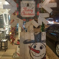 hilarious bistro & bar bangkok สาขา4 คลองหลวง