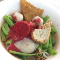 เมนูของร้าน ไฮเช็งก๋วยเตี๋ยวลูกชิ้นปลา พระยาสุเรนทร์(รามอินทรา109)