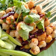 เมนูของร้าน ลูกชิ้นหมูปิ้งไม้ละ 3 บาท ห๊ะ สาขาเพชรเกษม81/6 ม.หรรษา