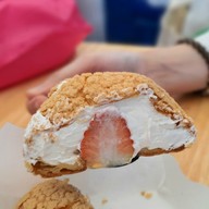 เมนูของร้าน คอร์นนิลี่