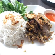 แอนแหนมเนือง ระยอง
