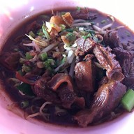 ก๋วยเตี๋ยวเรือรุ่งรัตน์ รังสิตนครนายก 68